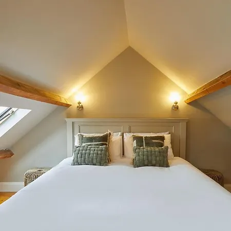 4 Bed In Oc-a29734 Hébergement de vacances *